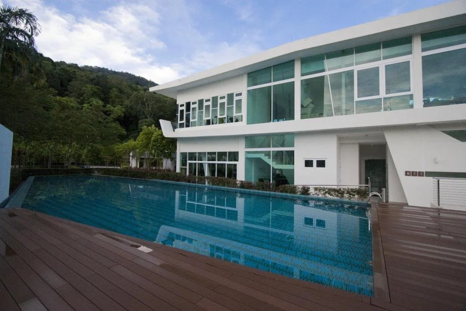 Tropika Ferringhi Villa