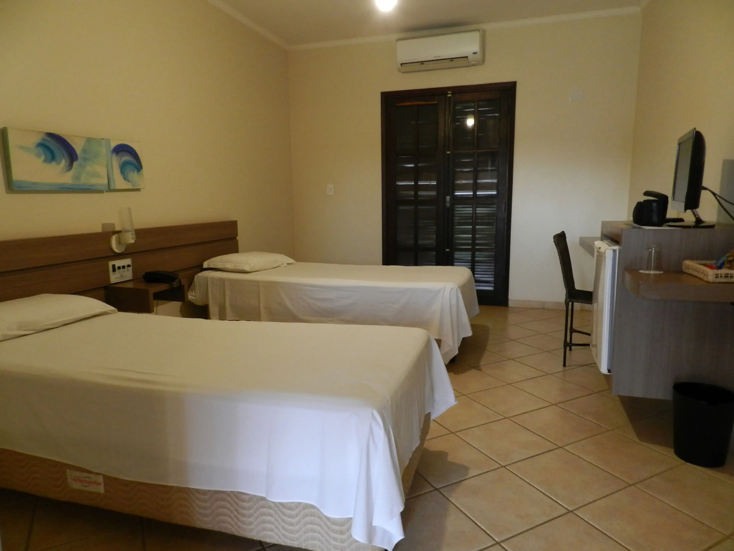 Premier Garden Hotel
