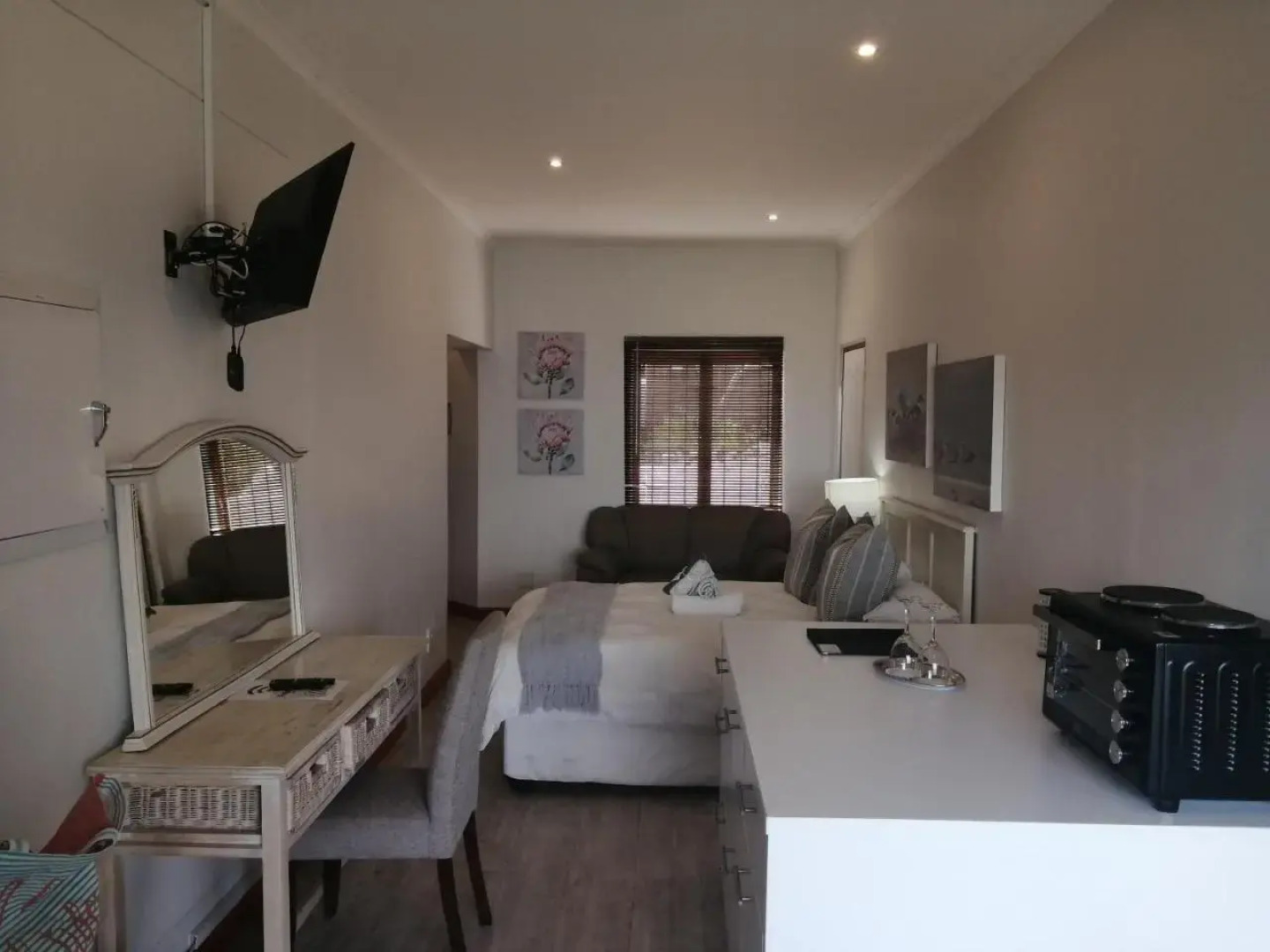 Pearl View Guest House