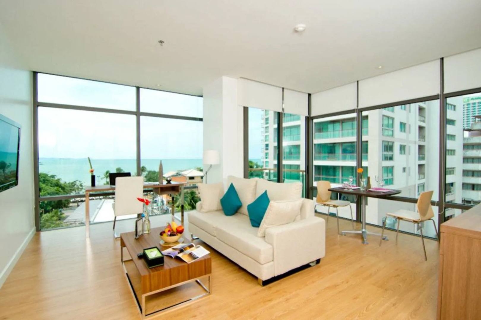 Seven Zea Chic Hotel