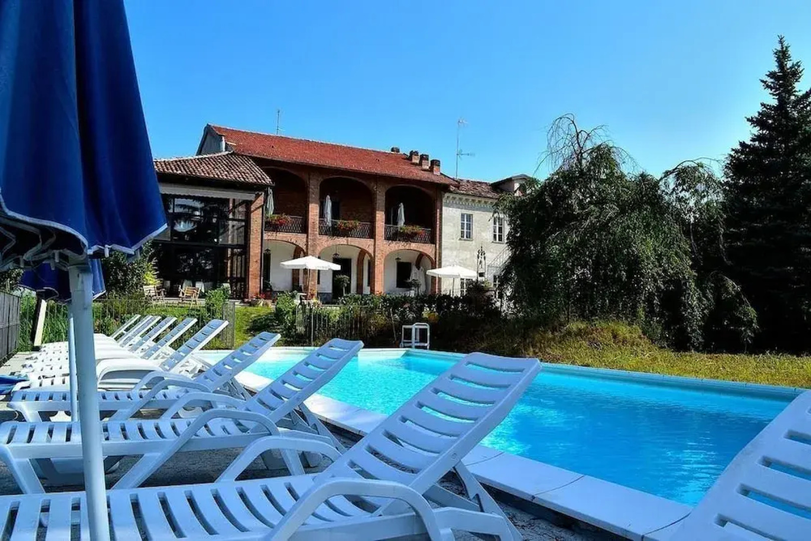 Tenuta Monvillone Country House & Restaurant