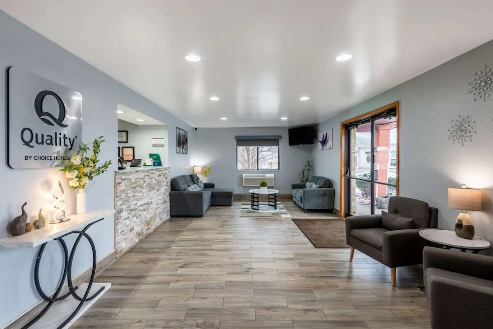 Super 8 Oneida Verona