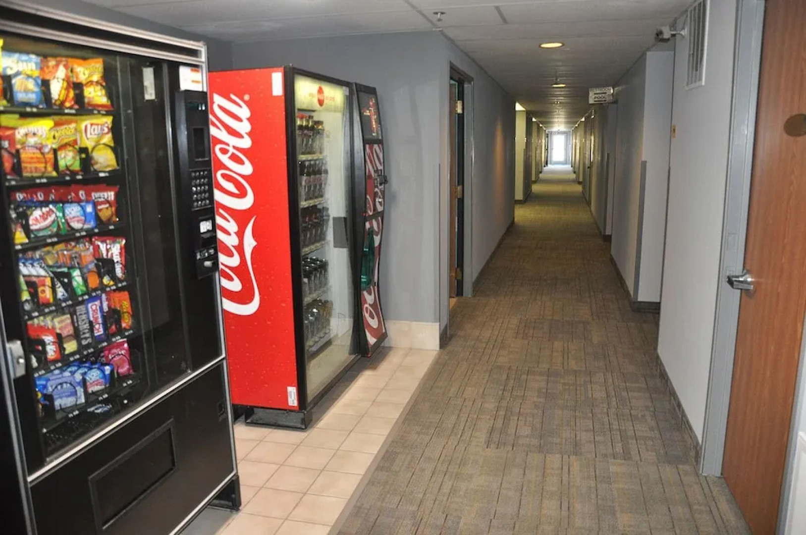 Dunes Express Inn & Suites