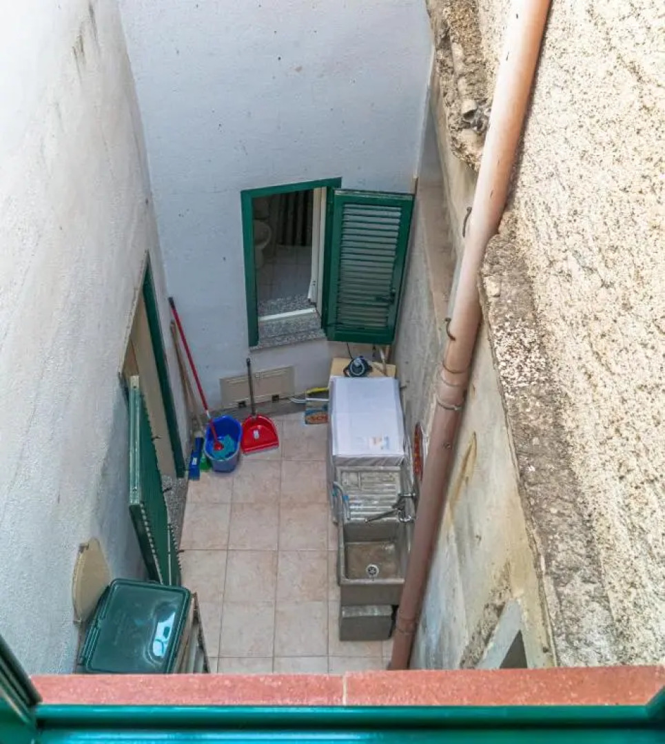 Casa singola su 2 piani Brolo