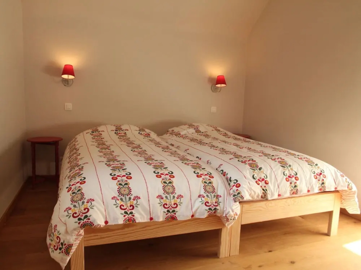 Gite With Swimming Pool Situated in Wonderful Castle Grounds in Gesves