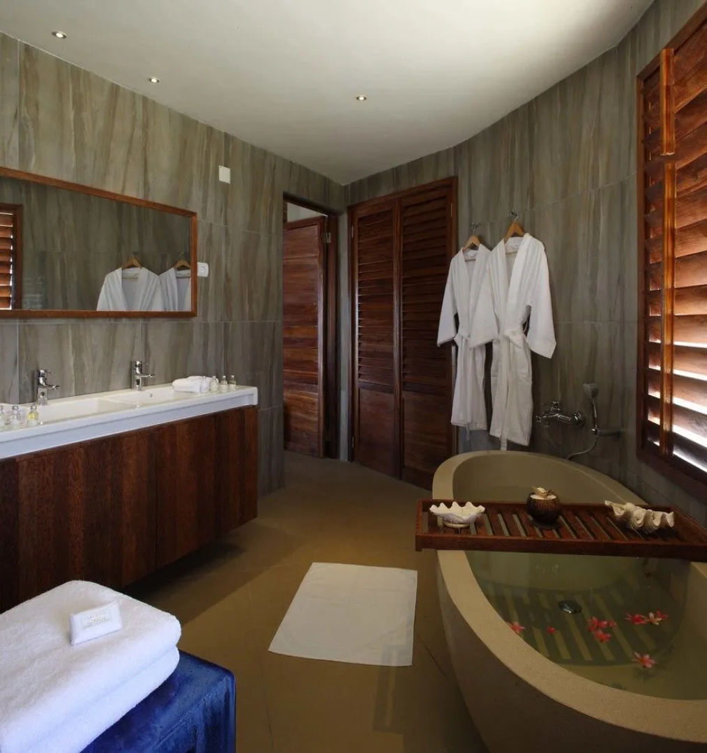 Coral Lodge 15.41