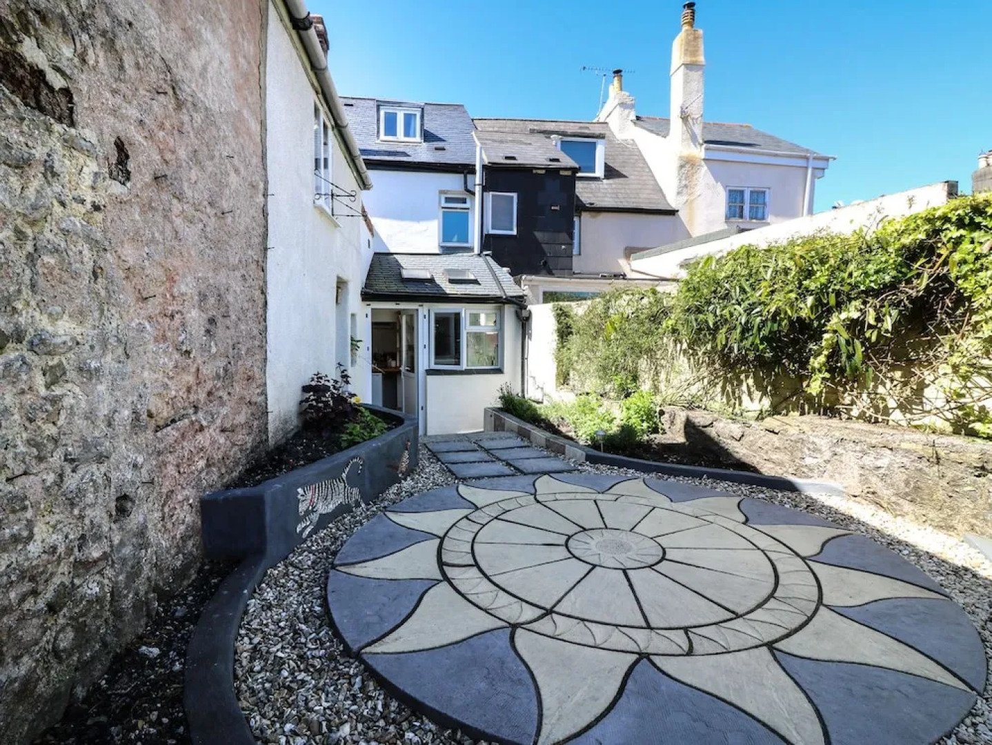 Medland, Newton Abbot