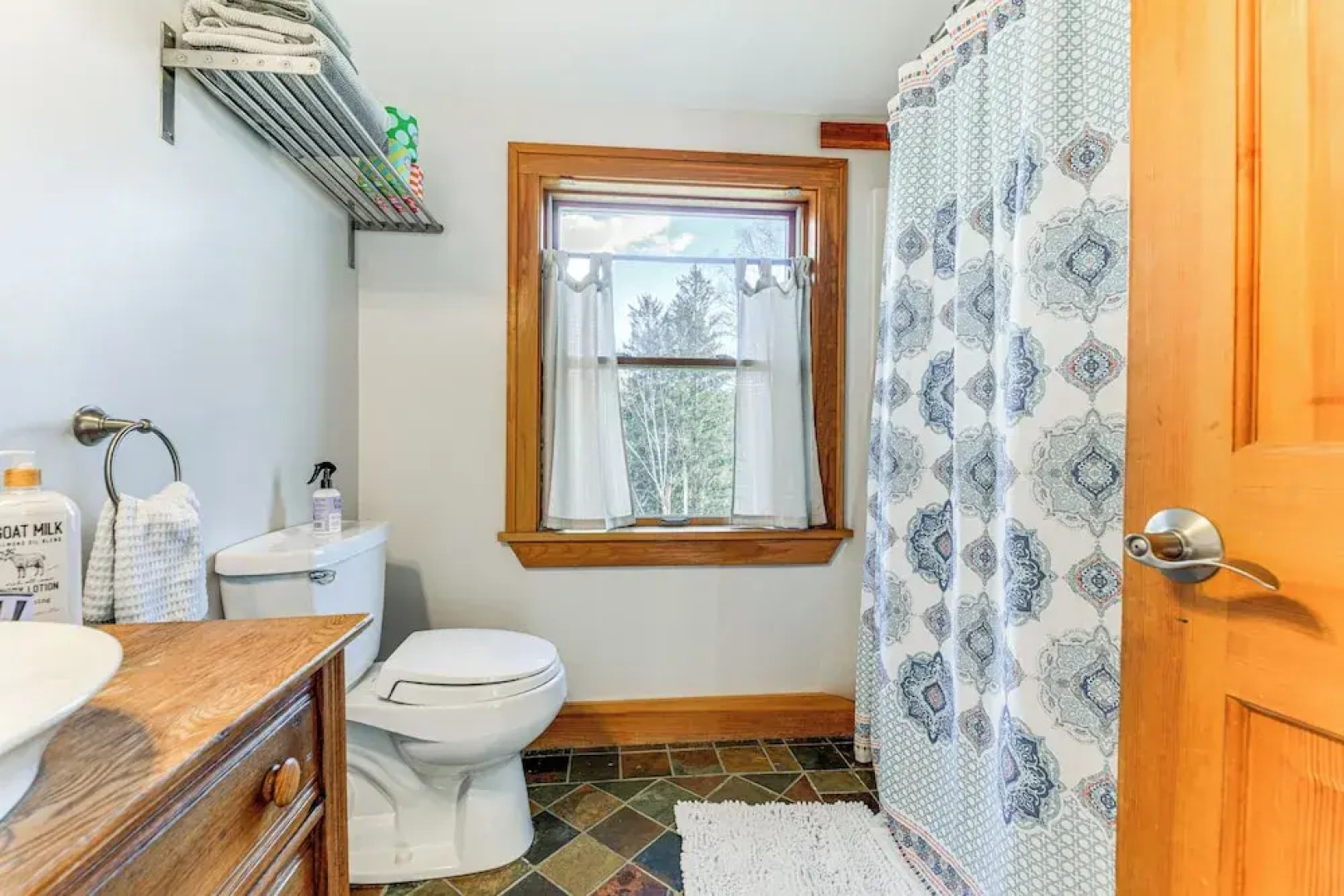 Family-friendly Retreat in Barre: 2 Spacious Decks