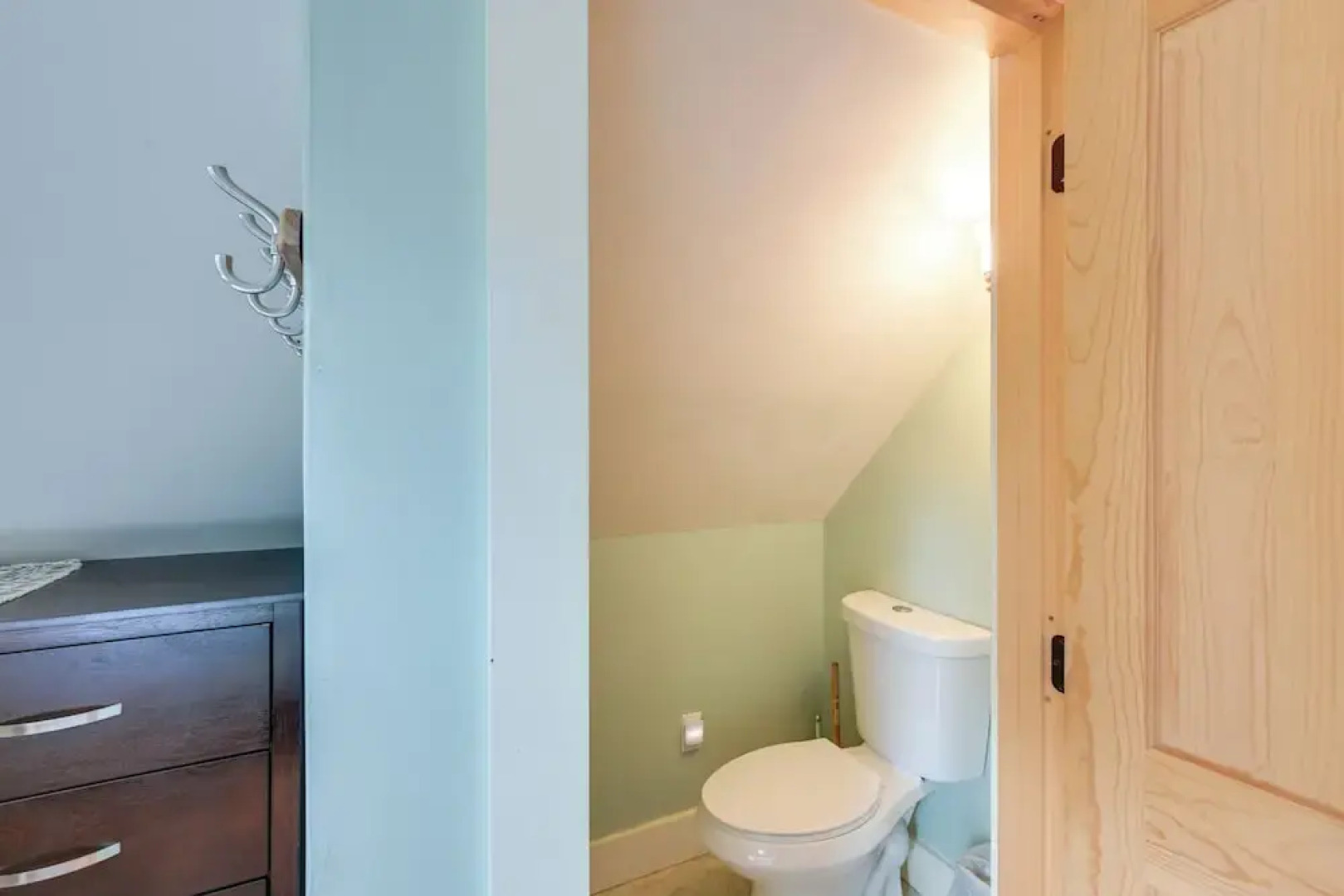 17 Mi to Acadia: Cottage Near Downtown Ellsworth!