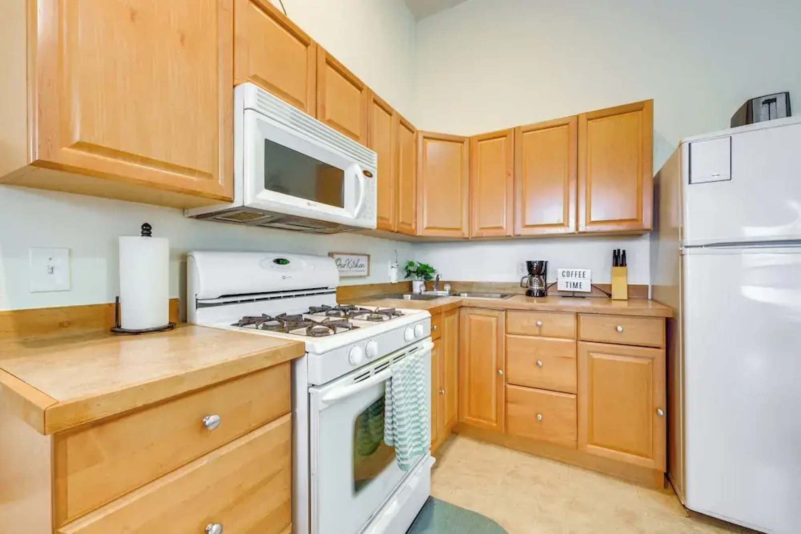 Kenai River Views & Access: Soldotna Apartment!