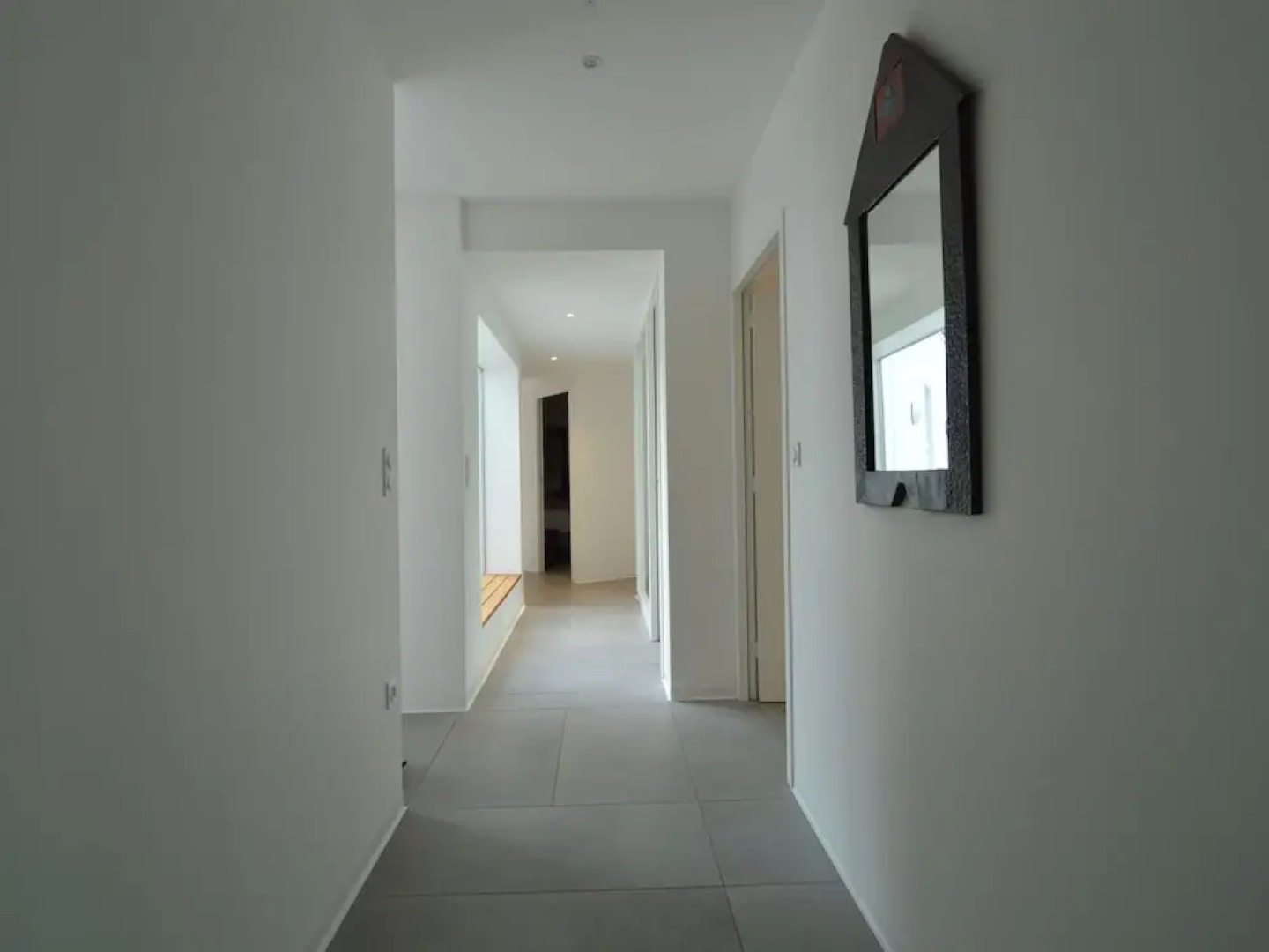 Villa With High-end Kitchen, Jacuzzi & Pool in Longeville sur mer