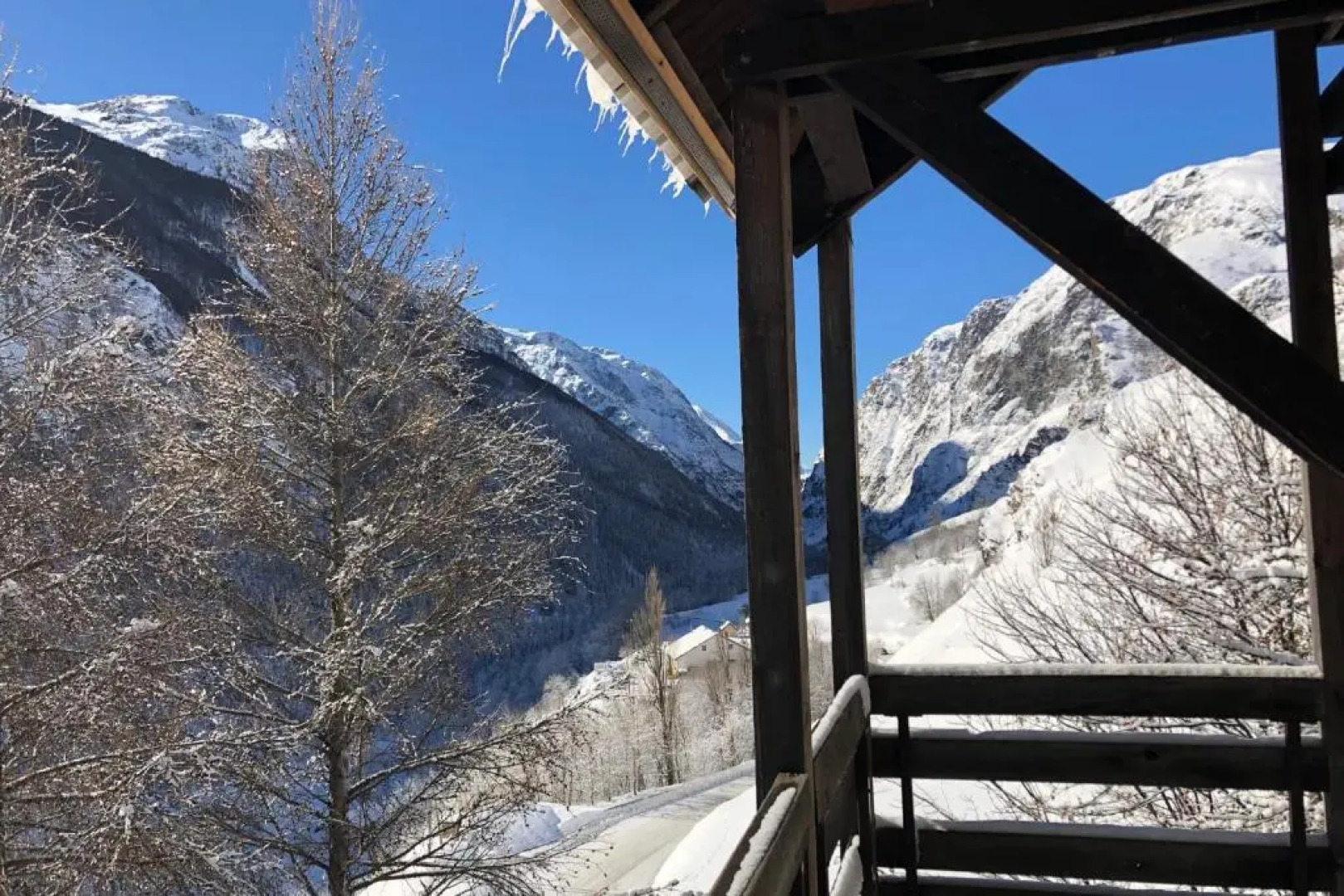 Les balcons de la Meije n 27- Bright very large balcony very well equip