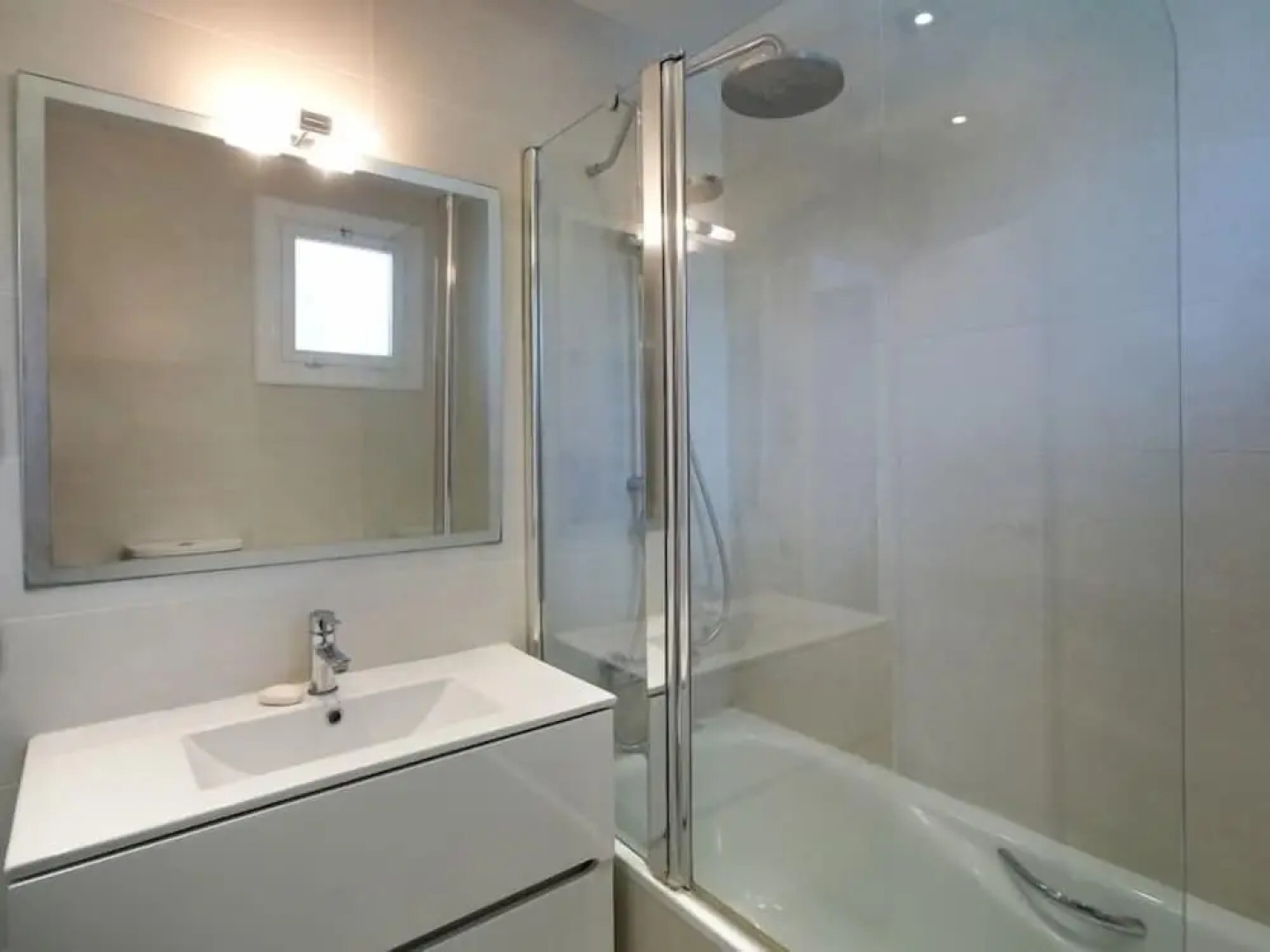 Shikara Be my Guest Castelldefles