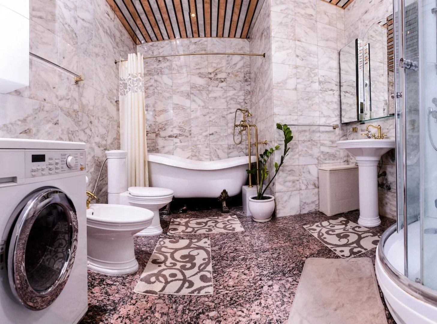 Апартаменты «Funny Dolphins Москва-сити»