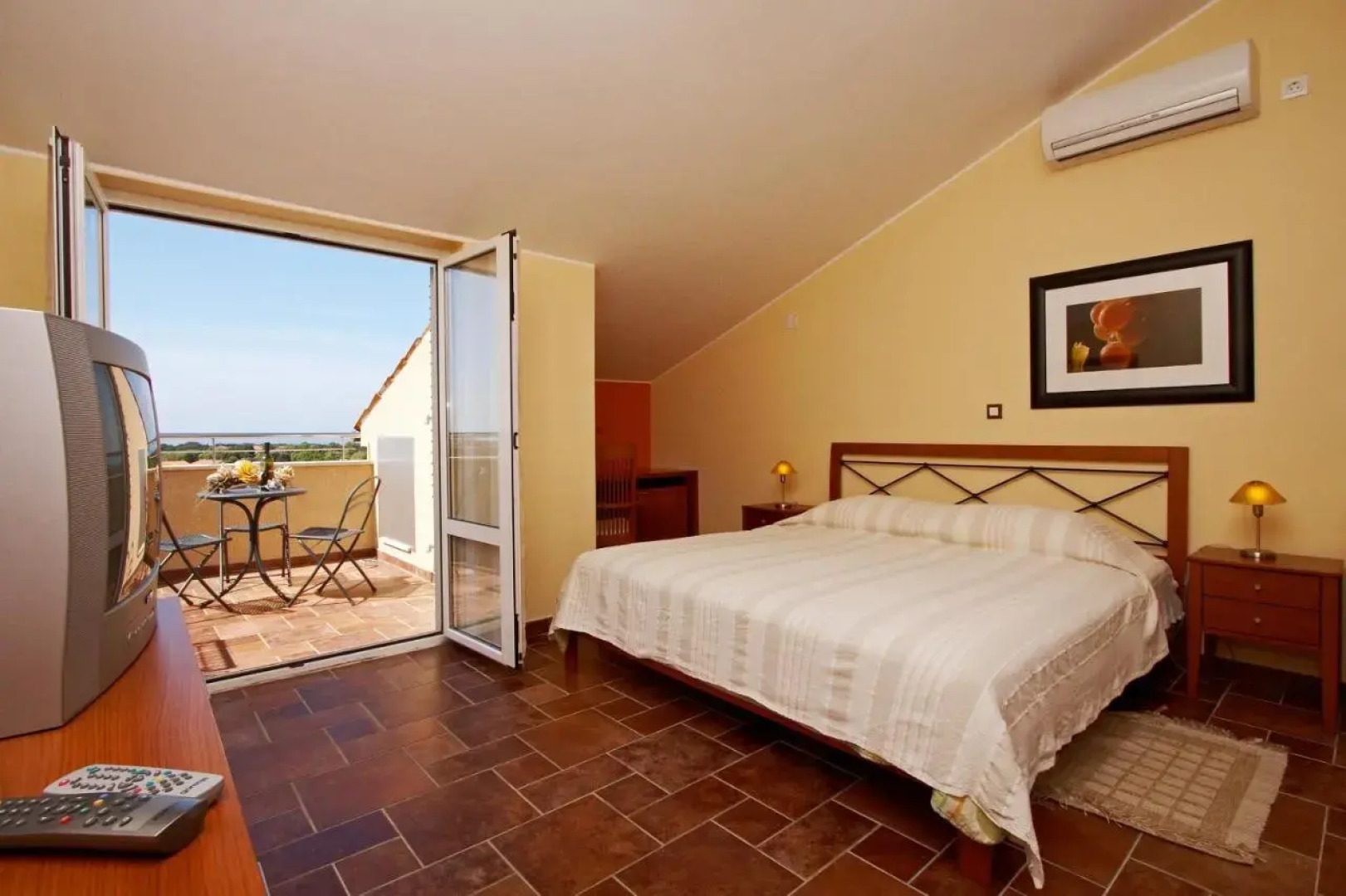 Guesthouse Barboska-pool & tennis court