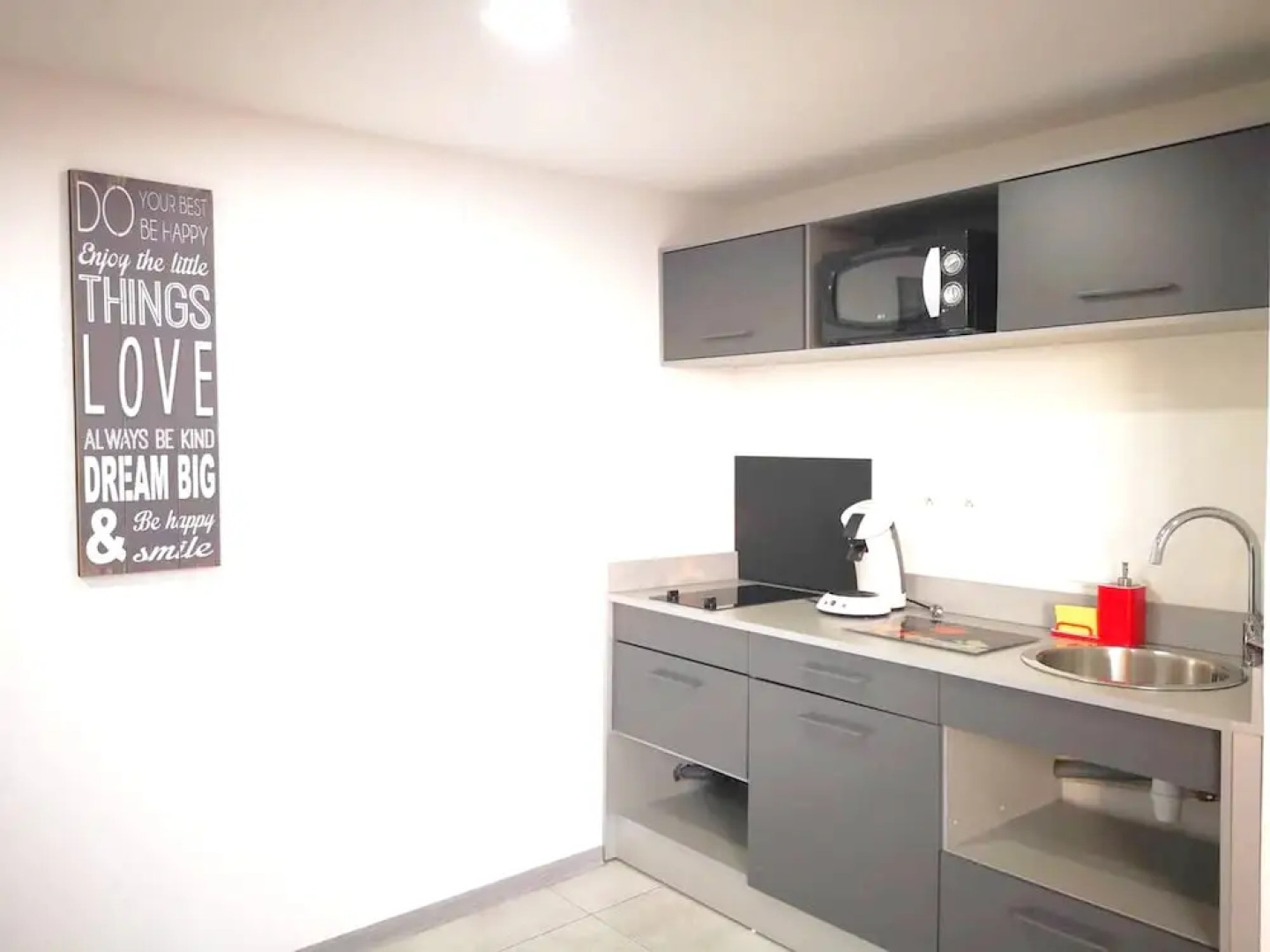 Apartment With One Bedroom In Saint Joseph With Pool Access Furnished Terrace And Wifi