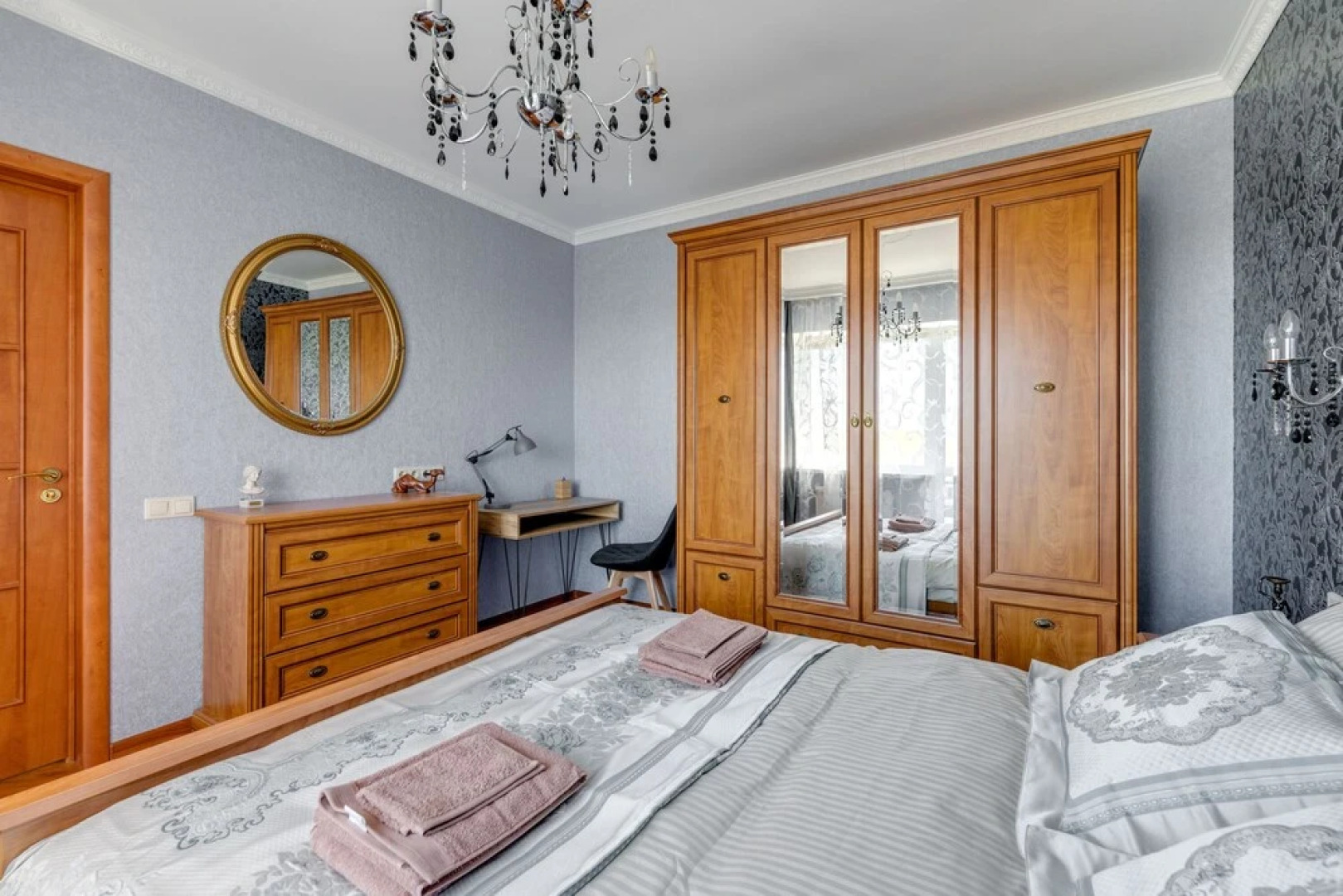 Simply Comfort, Modern Townhome, Sauna