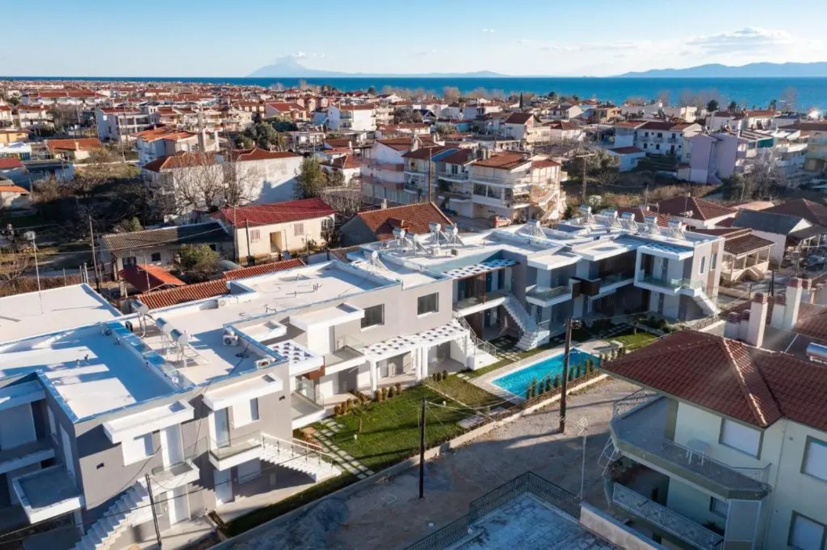 Ofrynio Luxury Apartment & Pool