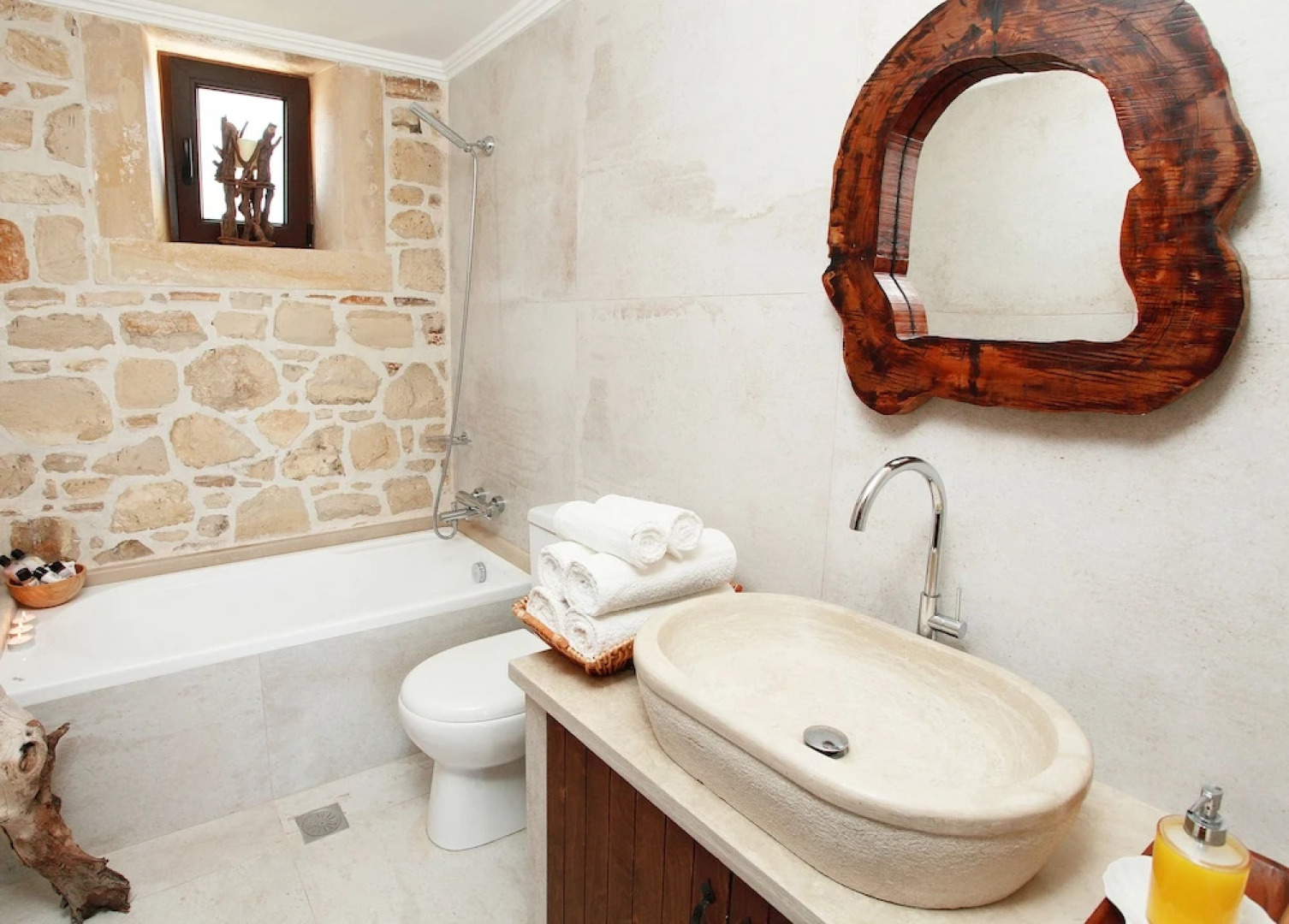 Villa with private pool near the beach