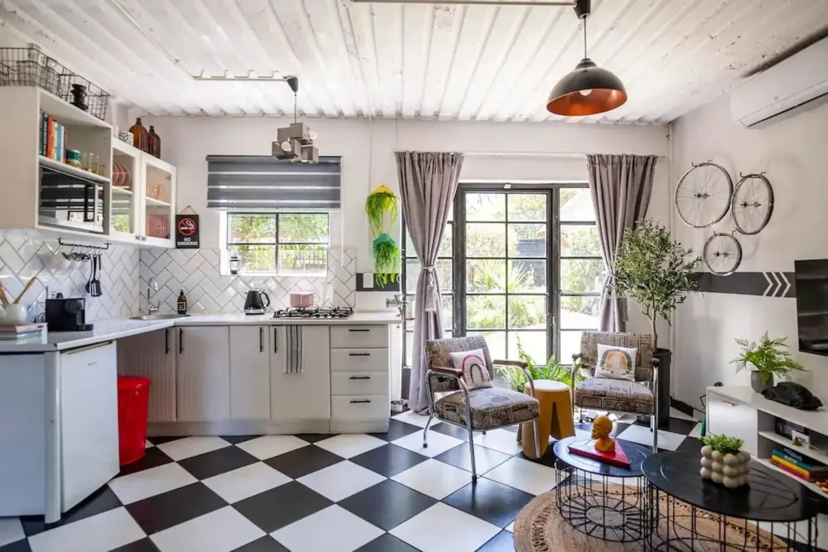 Retro-vintage New Yorker Apartment in Centurion