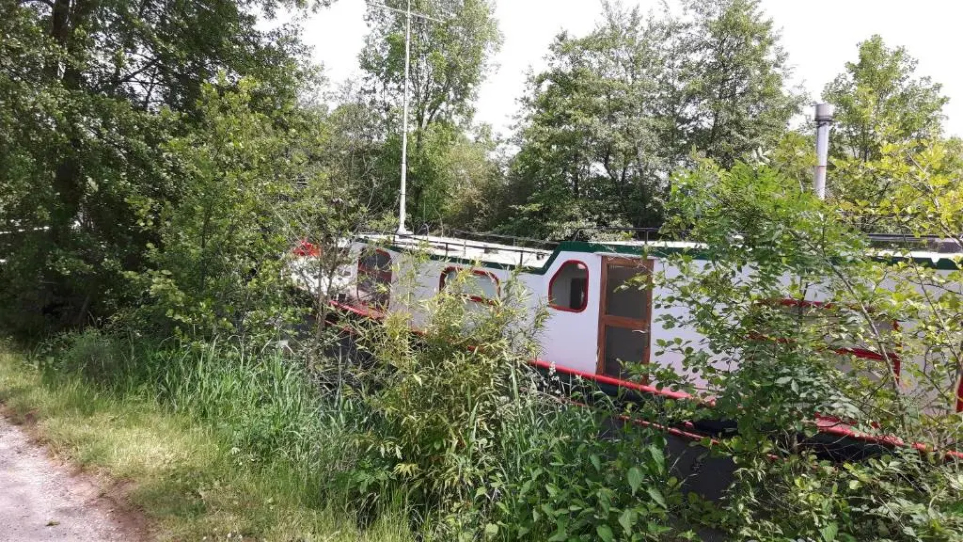 Botel La Vecchia (LY1992)