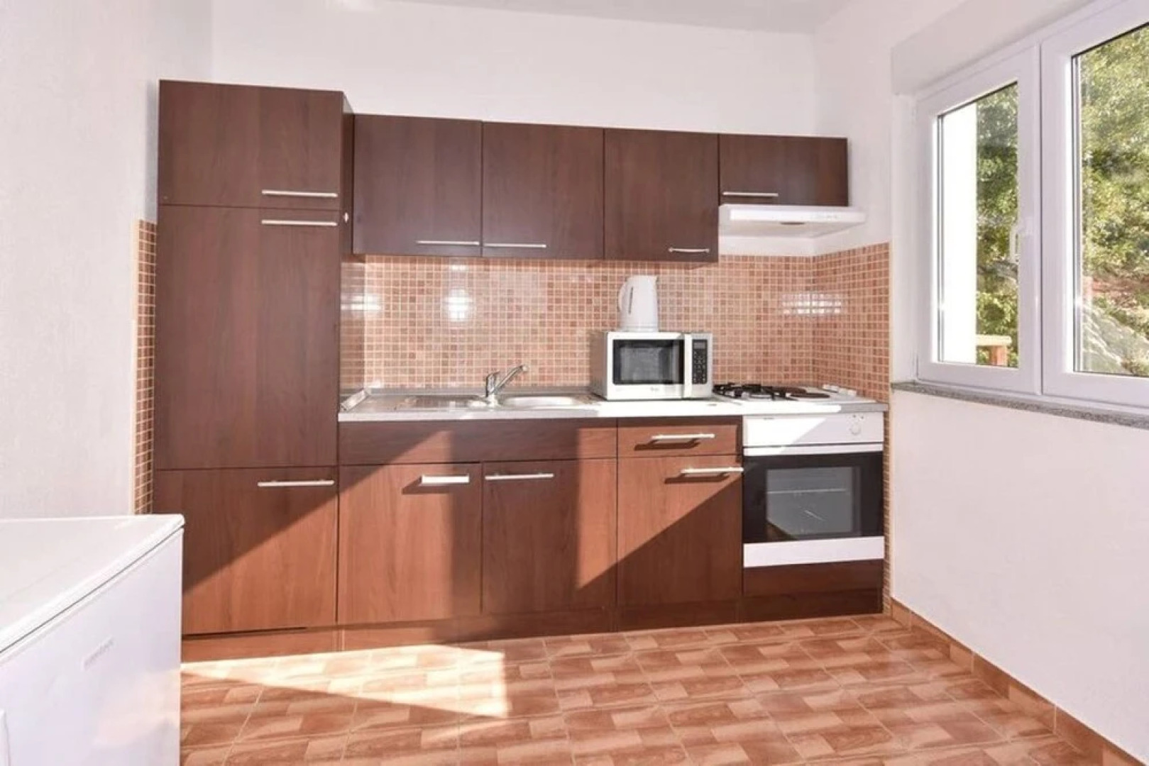 Emilie's House And Apartment