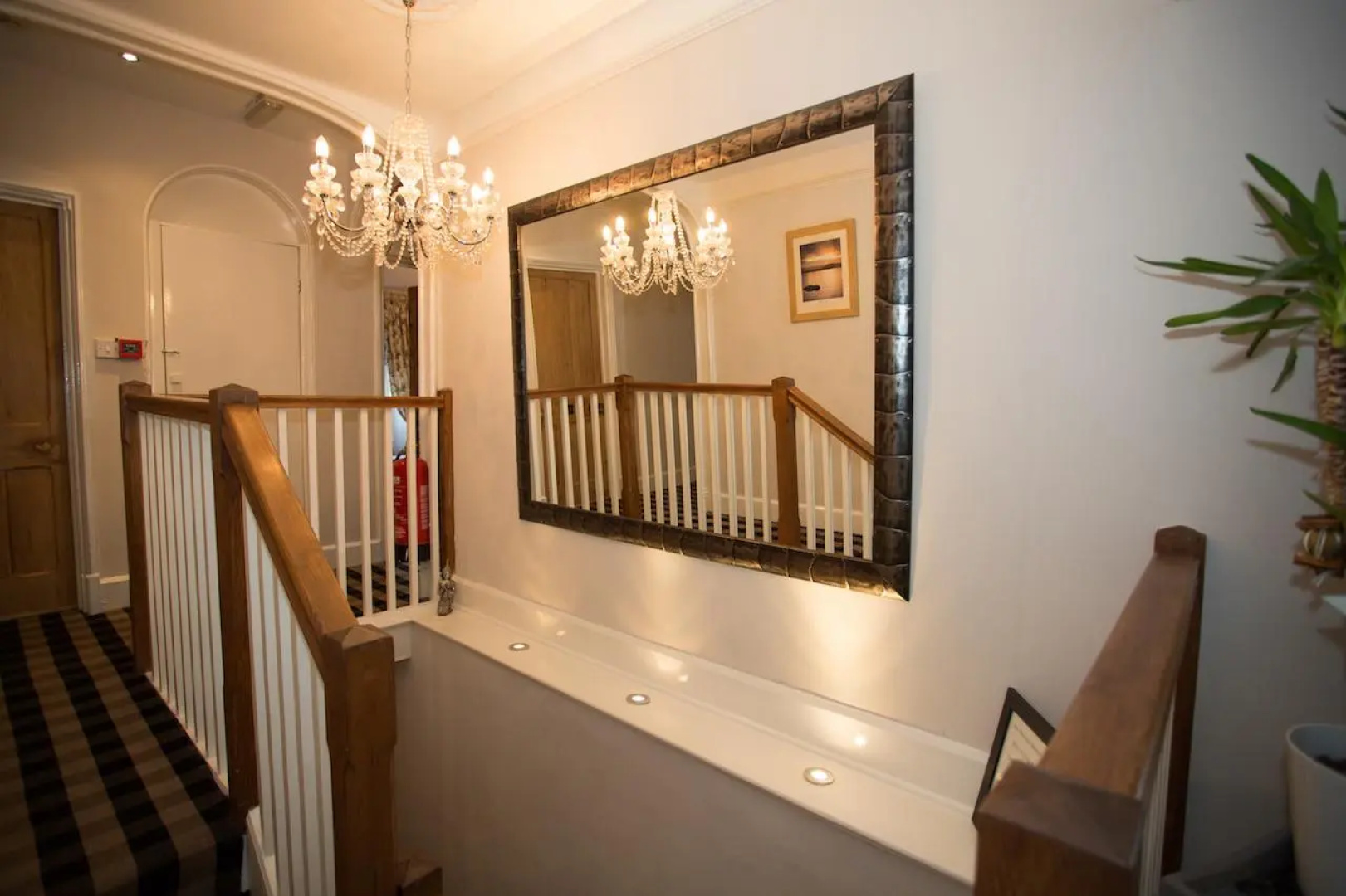 Holly Lodge Guest House