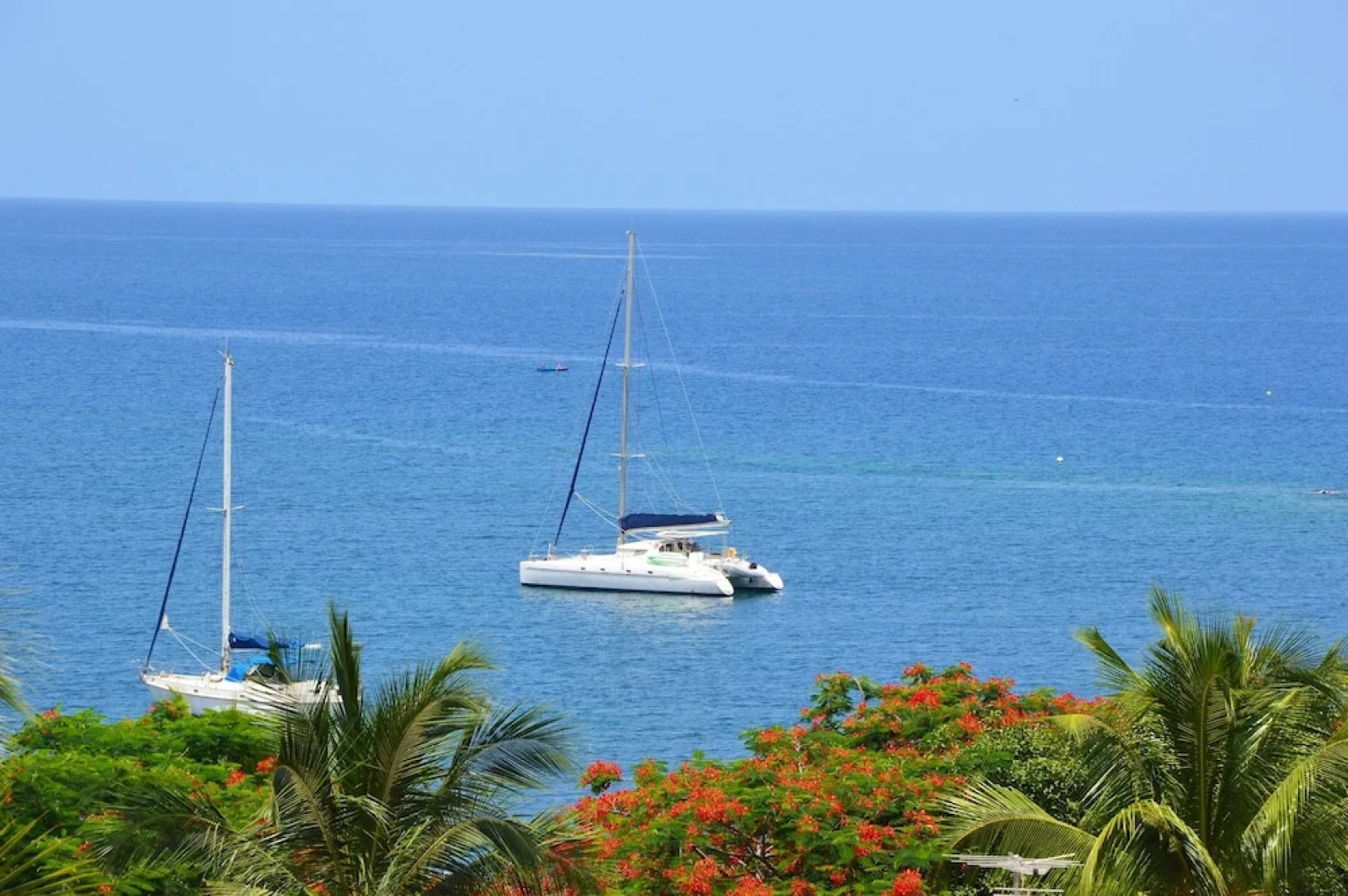 Bungalow With 2 Bedrooms in Bouillante, With Wonderful sea View, Furni