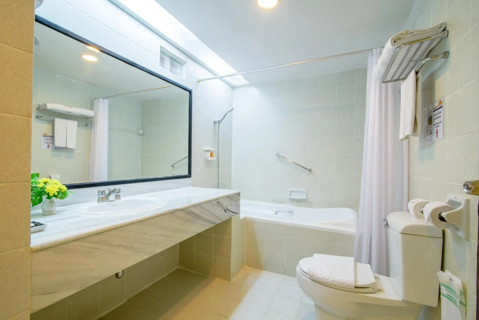 Golden Beach Cha-Am Hotel