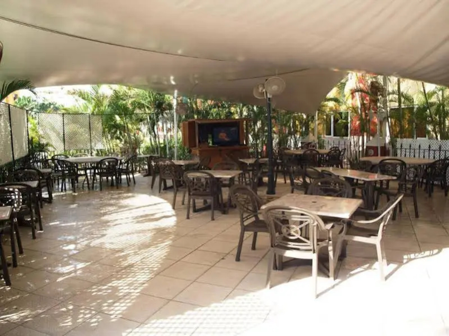 Clarion Hotel & Suites Curacao