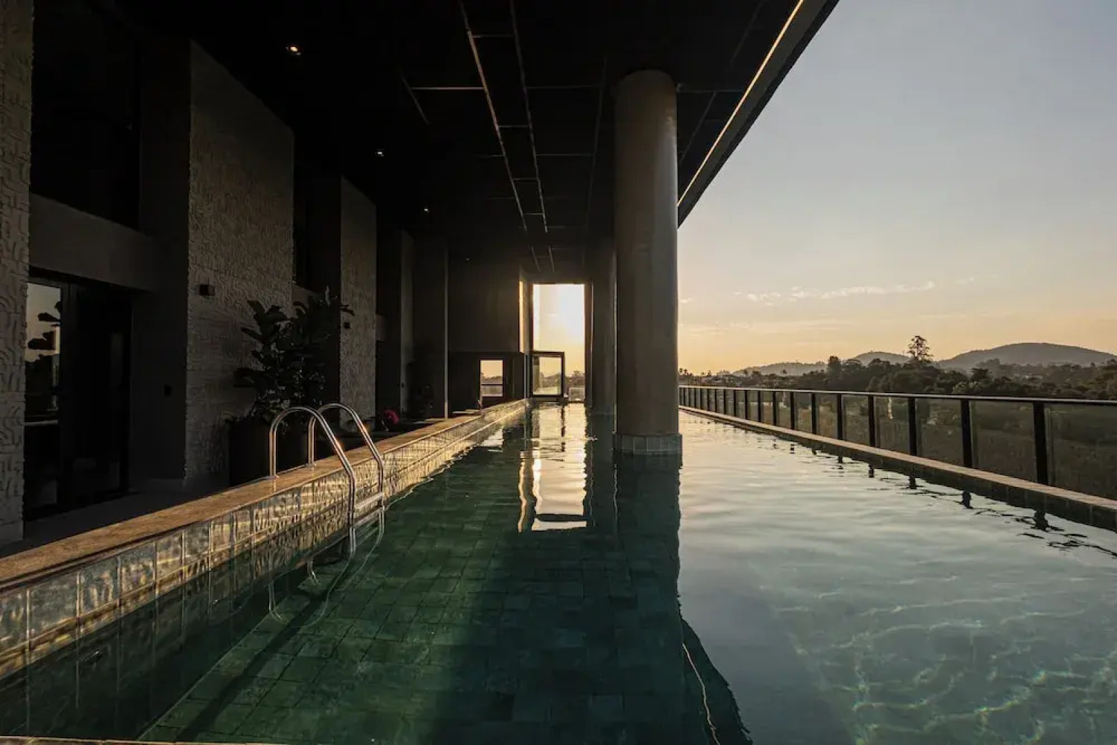 Sky Design Alphaville Housi by Anora