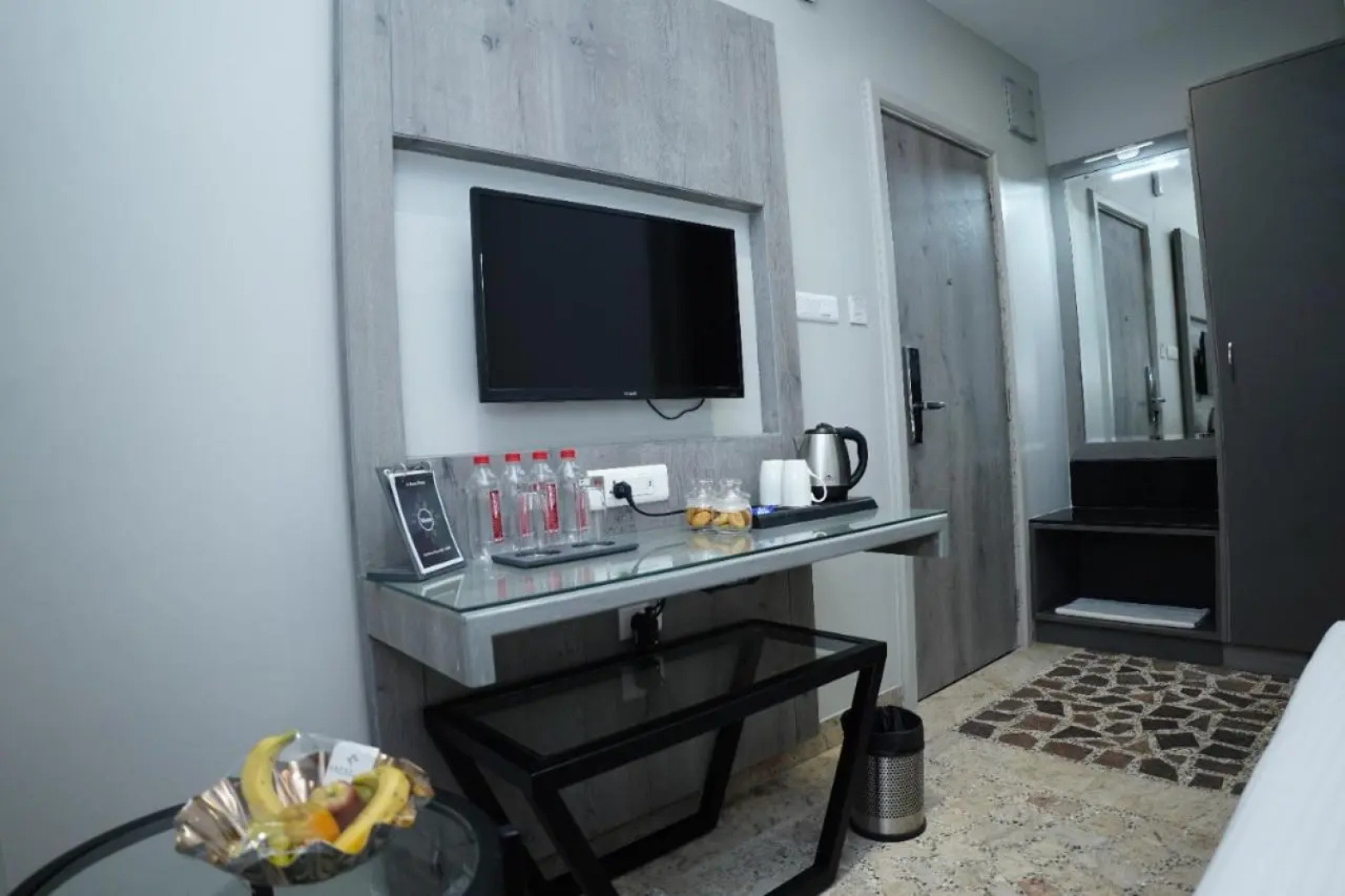 Express11 Hotel