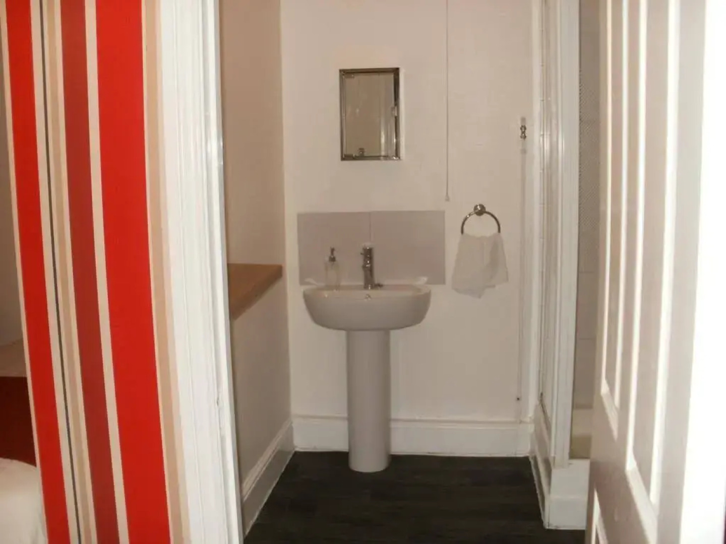 The Crown Inn - By Blunt Bars