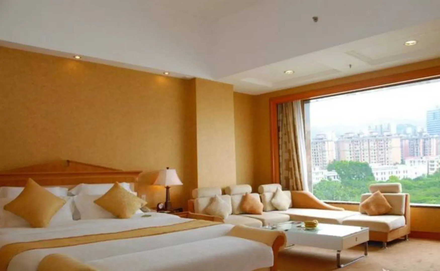 Dongguan OYC Crown Prince Hotel