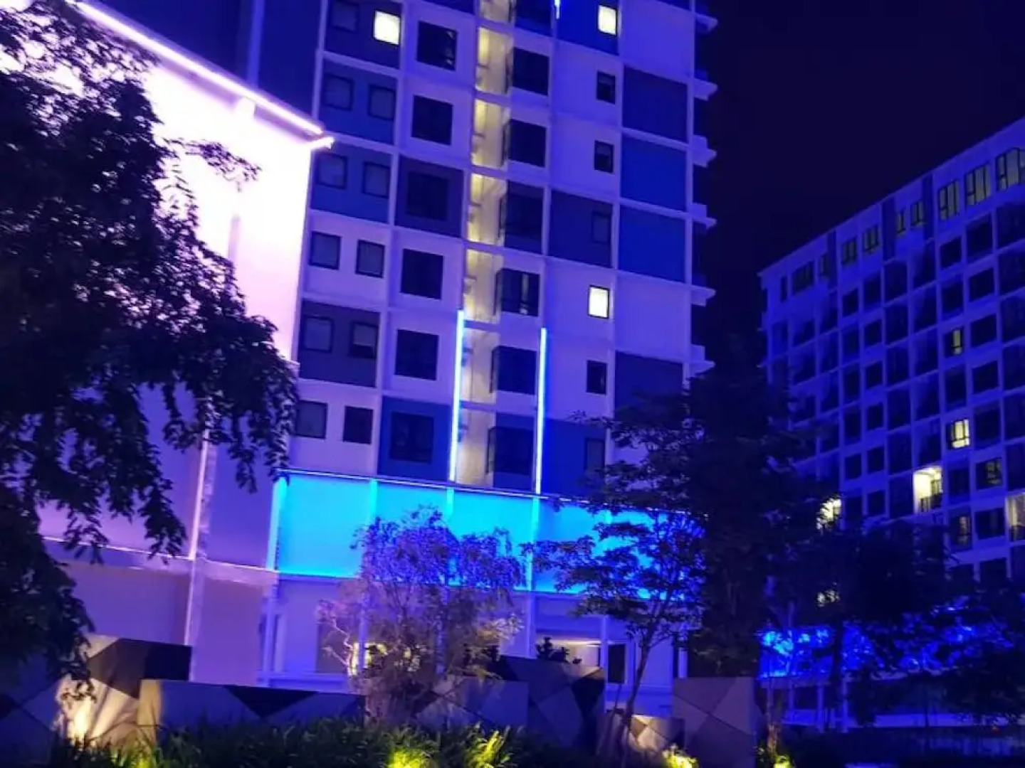 Hyde by EUZMO Residences @ i-City