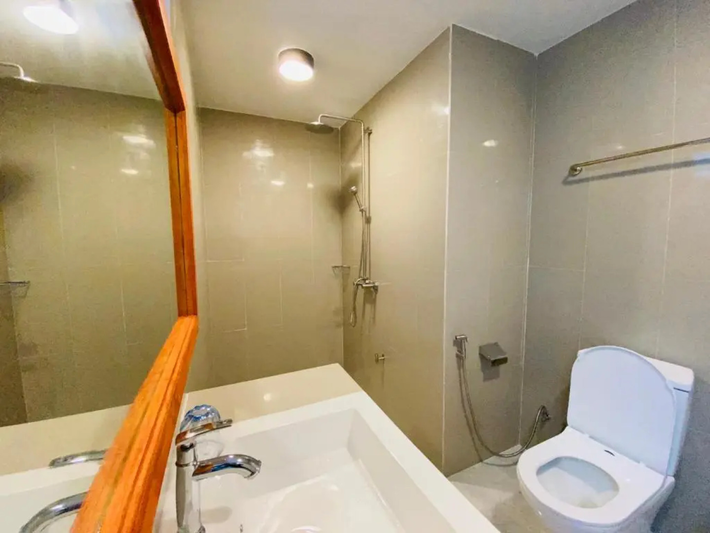 Thoddoo White Sand Inn