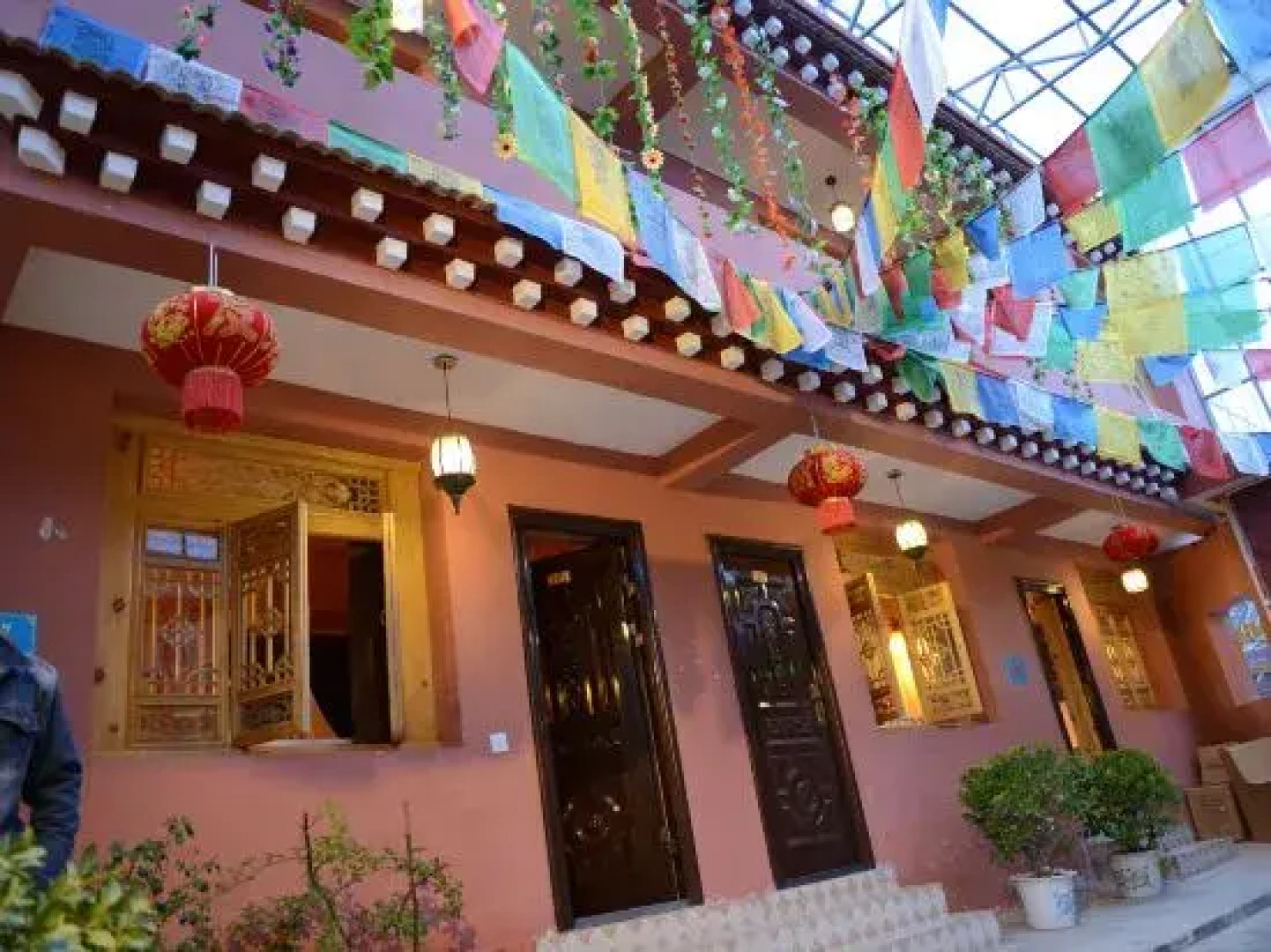 Yuanfang Family Courtyard Inn