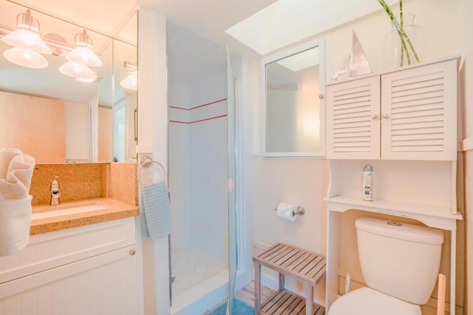 Surfscape Beach House, Private Beach & Ocean views