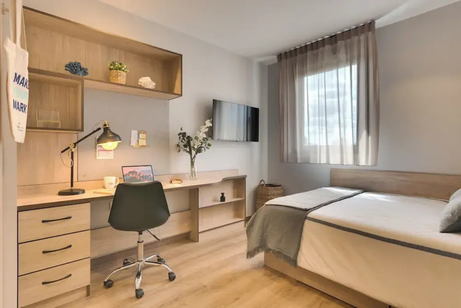 Livensa Living Salamanca - Albergue Juvenil