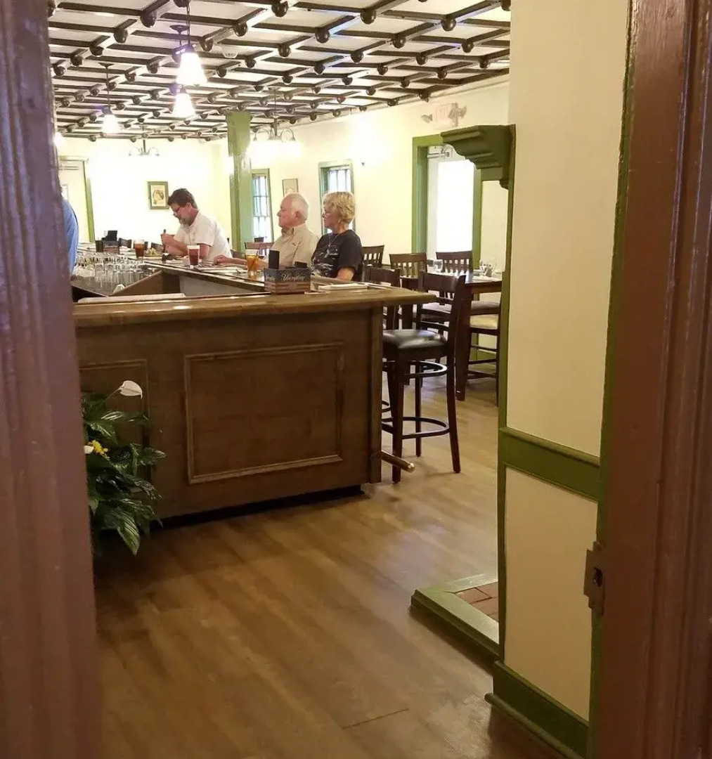 Washington Inn and Tavern