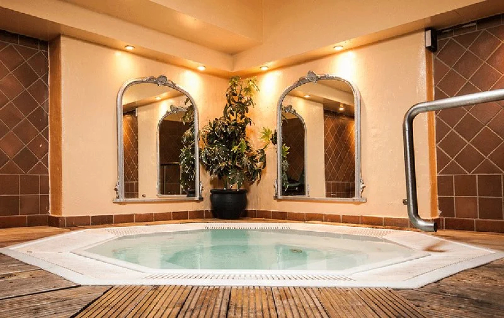 Peterstone Court Country House Restaurant & Spa