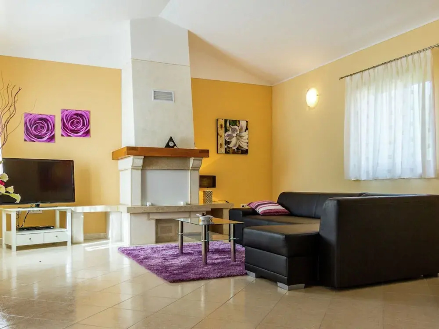 Villa in Kma?i?i With Private Pool