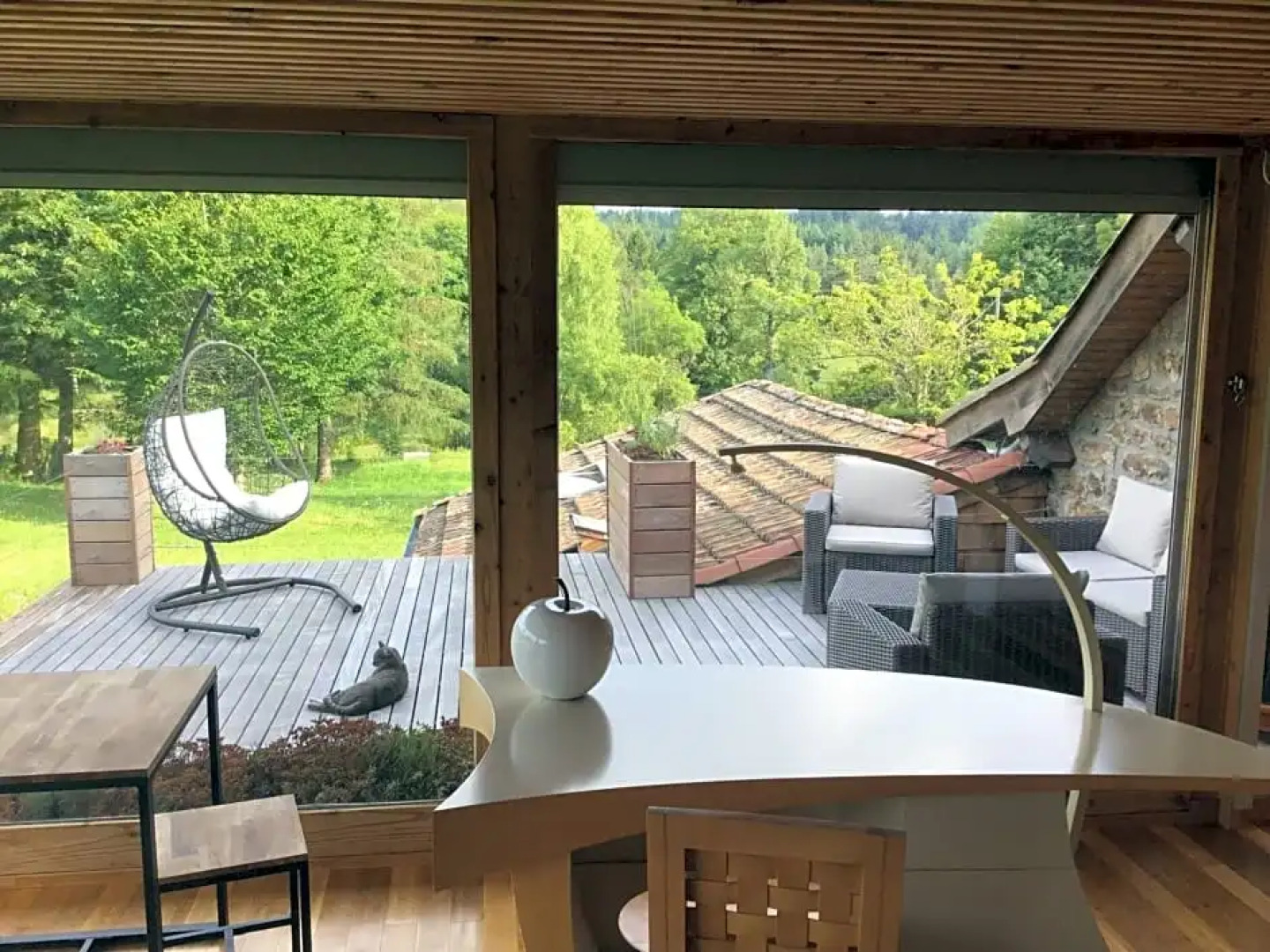 Une Suite a la Campagne (Adults Only)