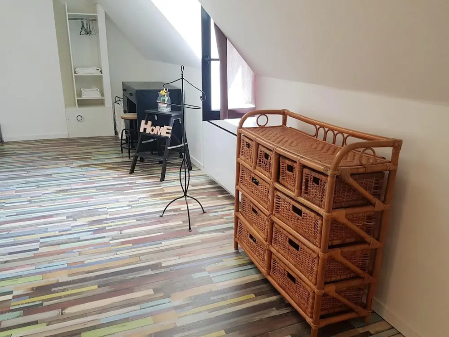 Apartment With one Bedroom in Sainte-geneviève-lès-gasny, With Enclosed Garden and Wifi