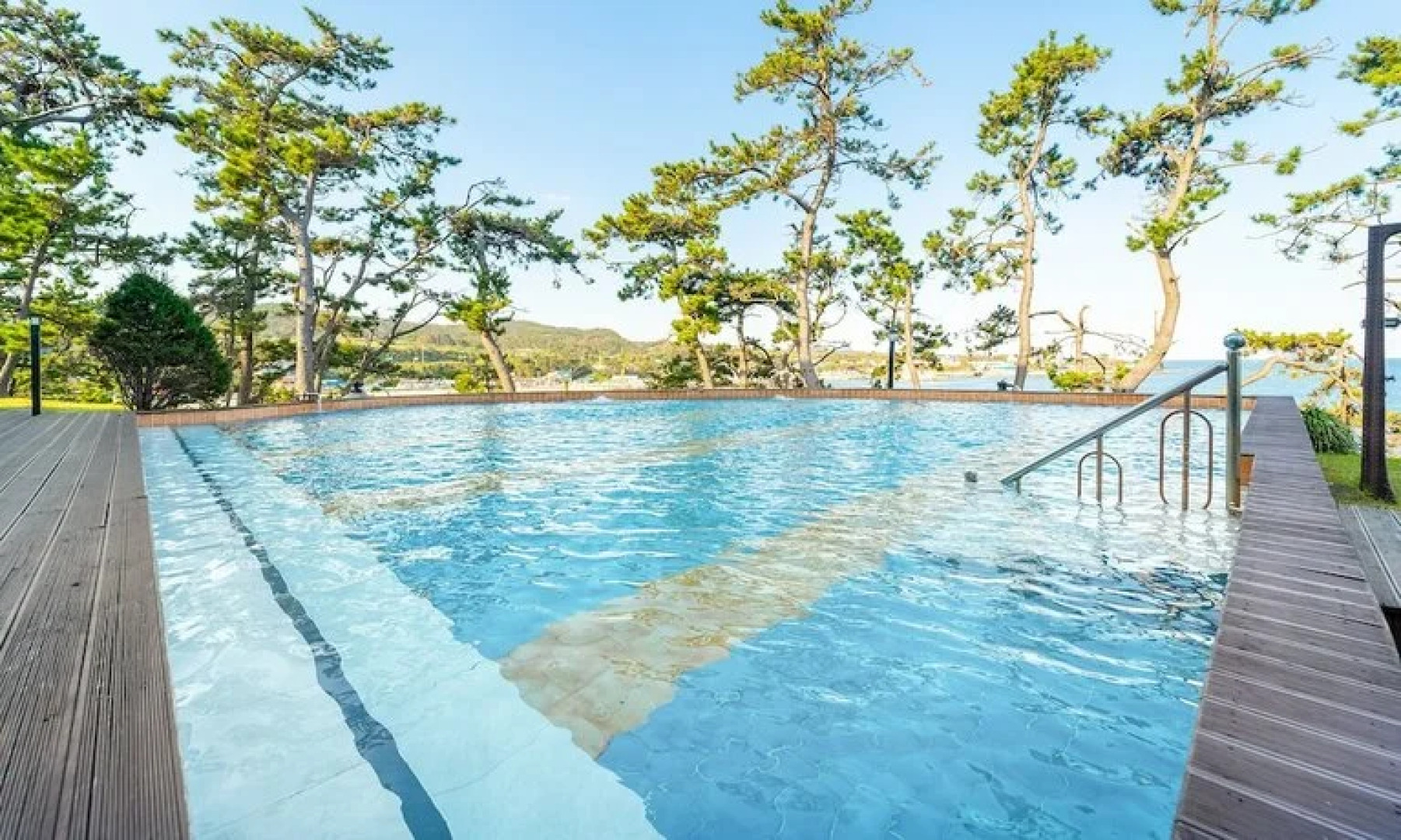 Pinewave Sea & Spa Pension