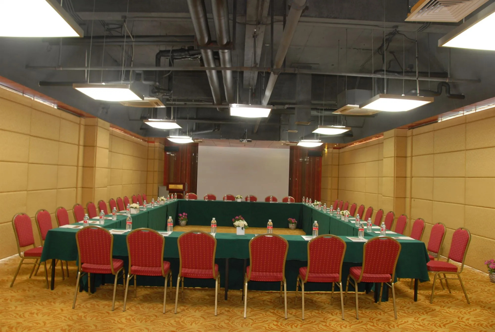 Gloria Plaza Hotel Kangqiao Shanghai