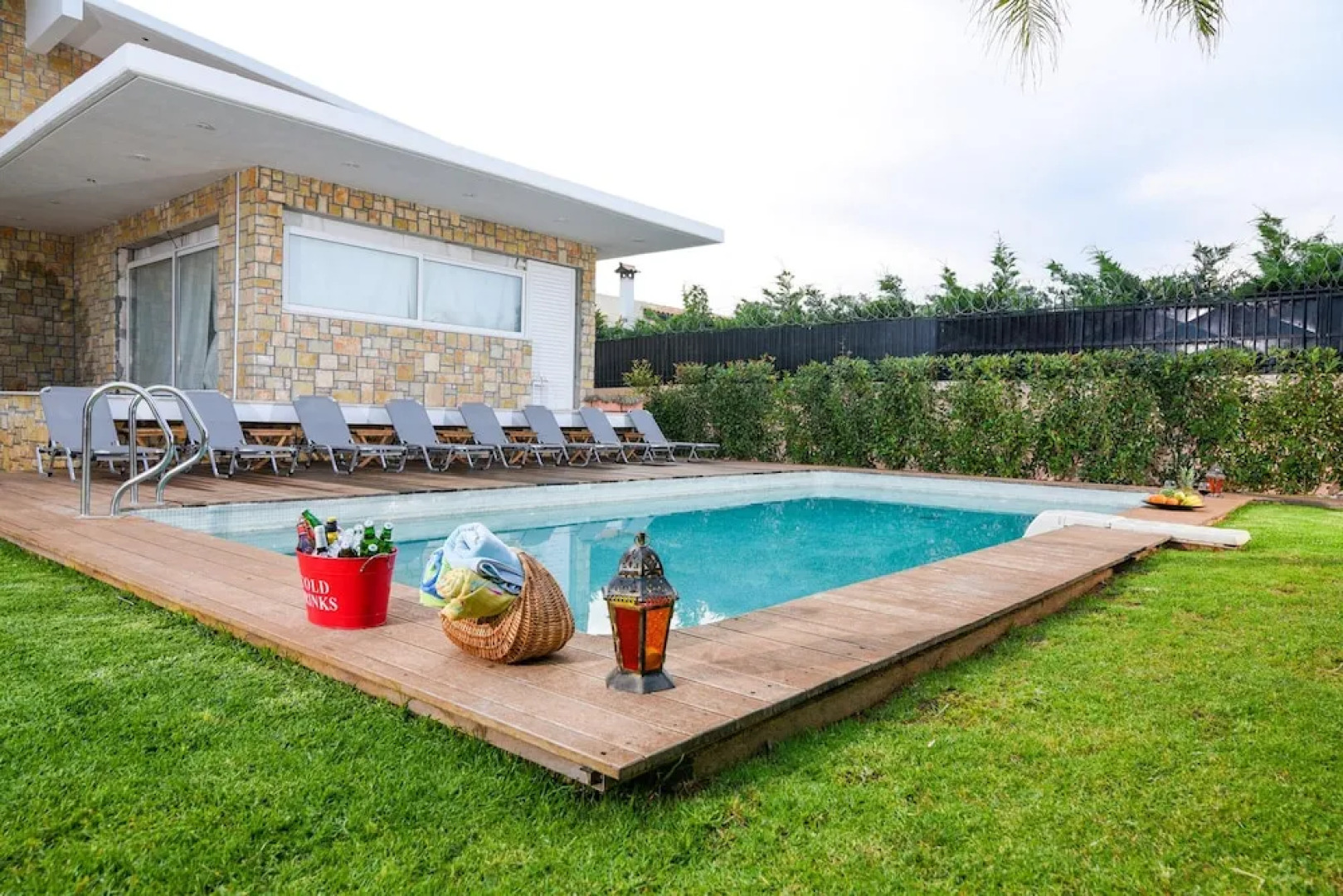 Villa With 5 Bedrooms in Kitsi, With Private Pool, Enclosed Garden and