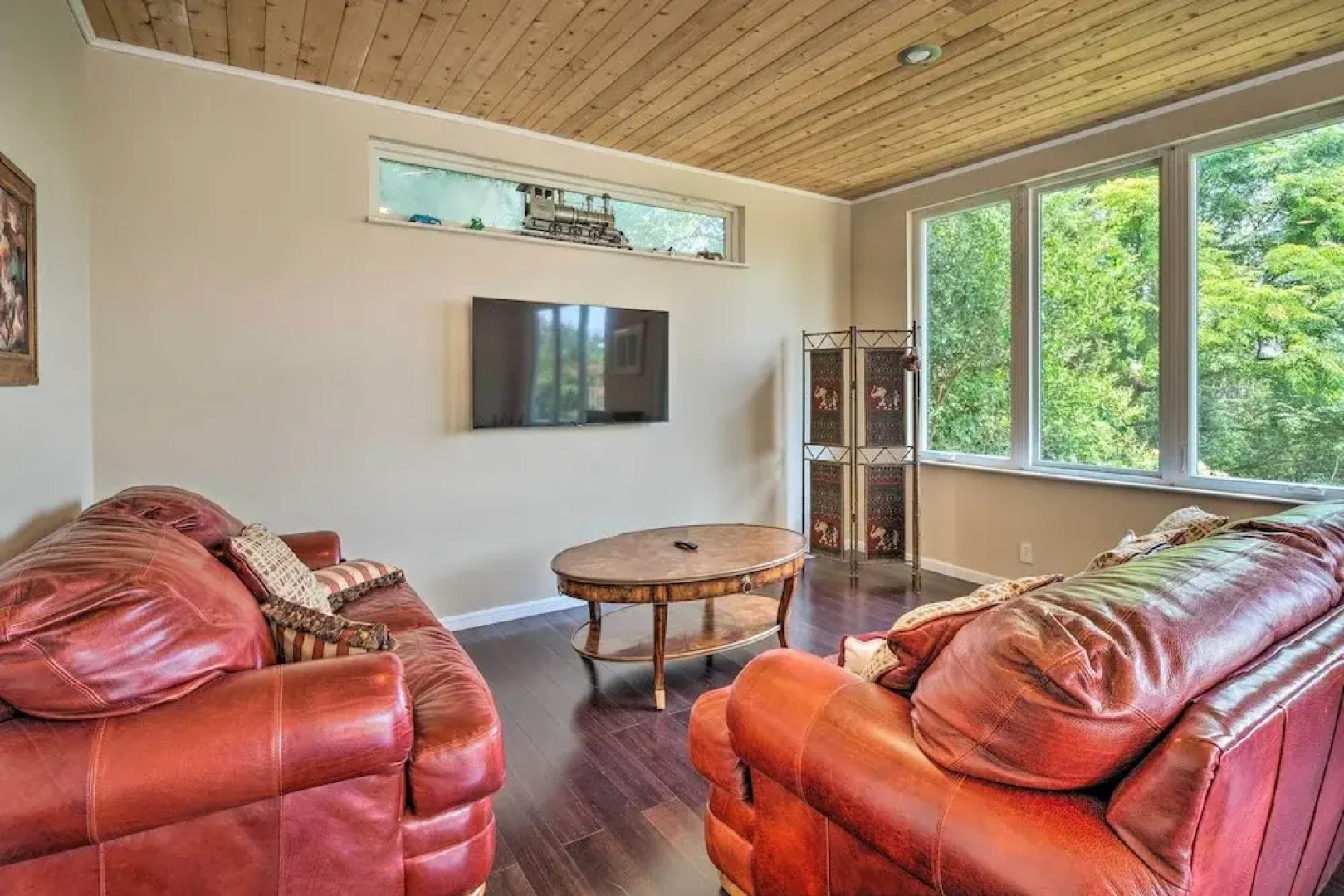 Pet-friendly Austin Home w/ Deck, Yard, & Views!