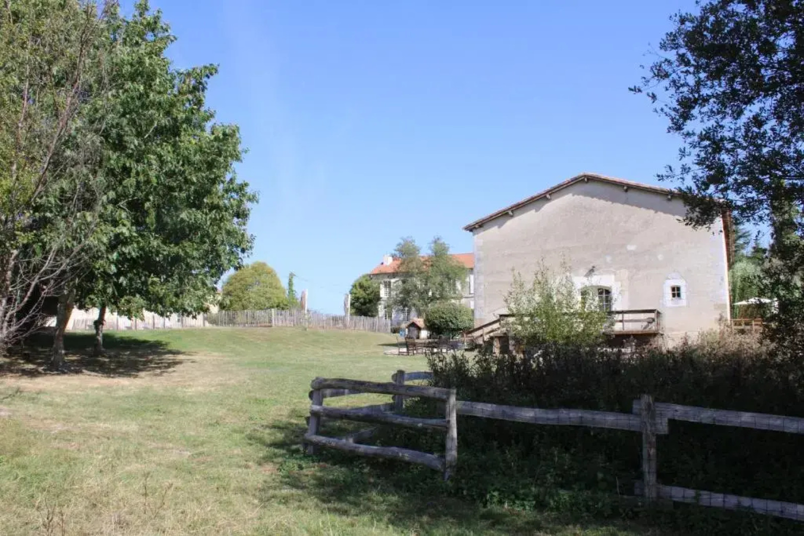 Le Petit Chateau Servanches