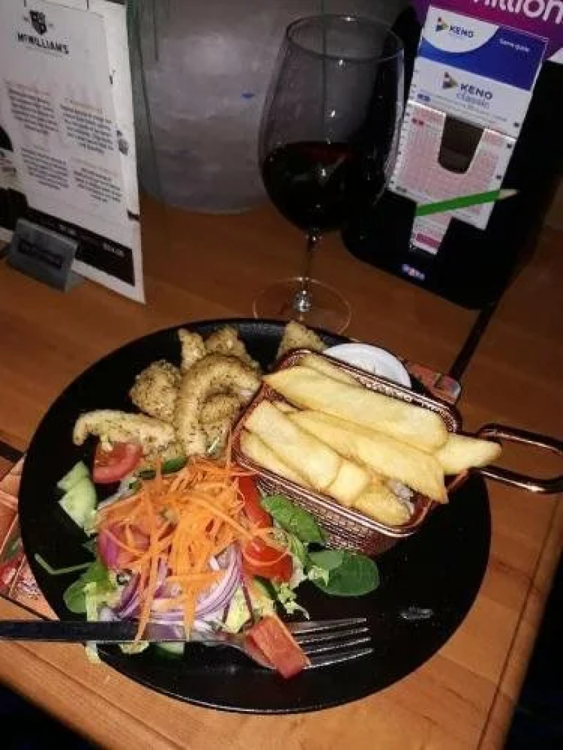 Joes Waterhole Hotel